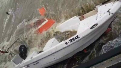 Bursa’nın Gemlik ilçesi ile Kumla Sahili’nde etkili olan şiddetli lodos