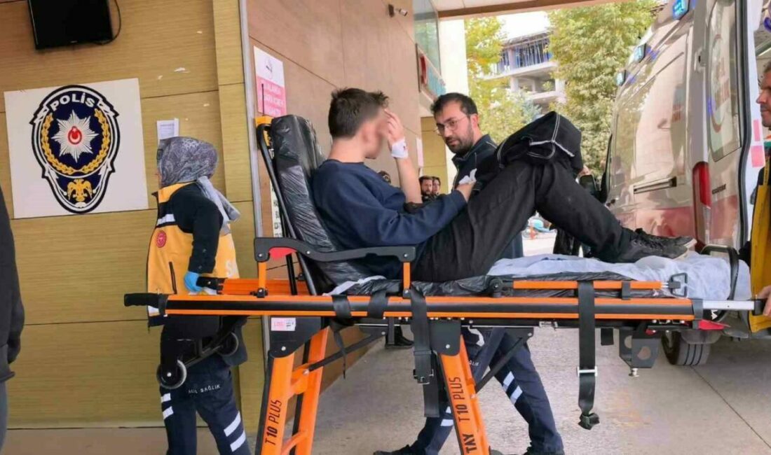Motosikletini tamir ederken parmağı koptu Bursa’nın İnegöl ilçesinde arızalanan motosikletini tamir ederken elini zincir ile