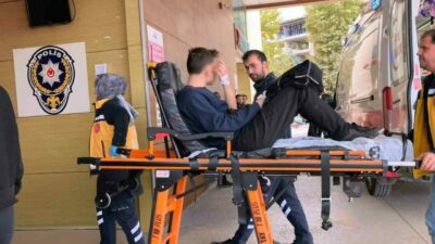 Bursa’nın İnegöl ilçesinde arızalanan motosikletini tamir ederken elini zincir ile