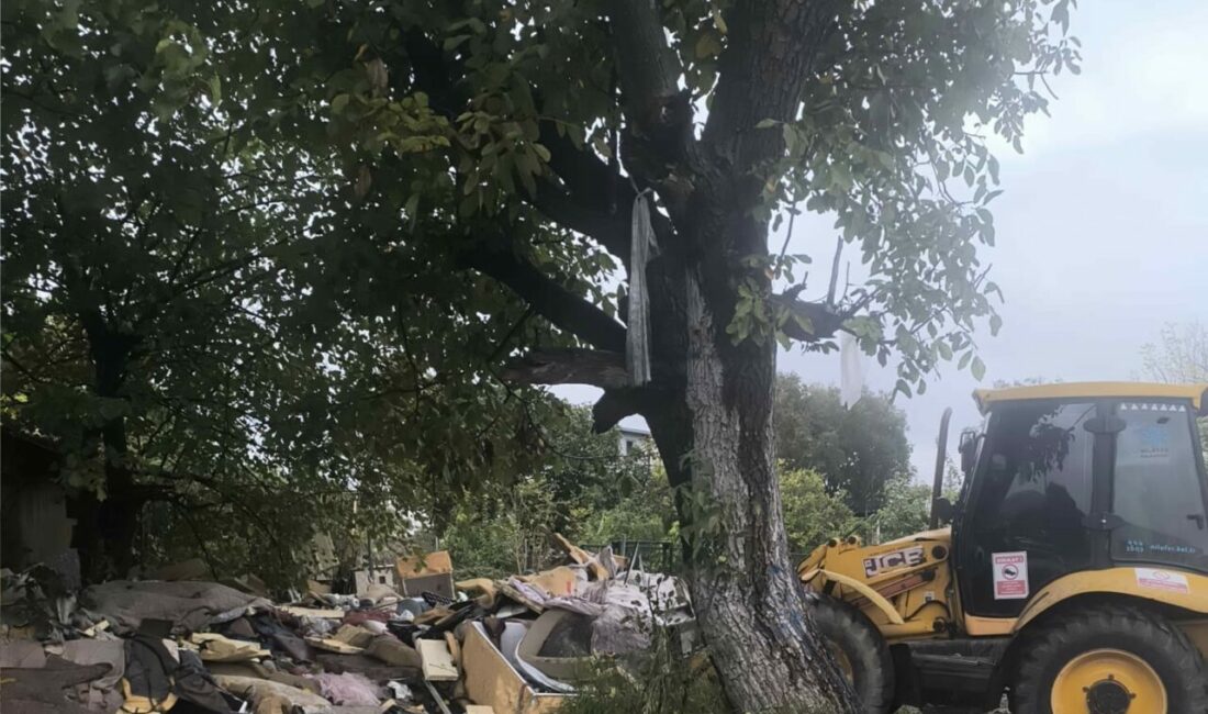 Nilüfer’de çevre temizliği Nilüfer Belediyesi, Yaylacık Mahallesi’nde çevre kirliliğine yol açan 4 konar