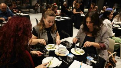Nilüfer Belediyesi’nin ilgiyle takip edilen “Gastroetnomüzikolojik Kaynatmalar” söyleşi serisinin, yeni