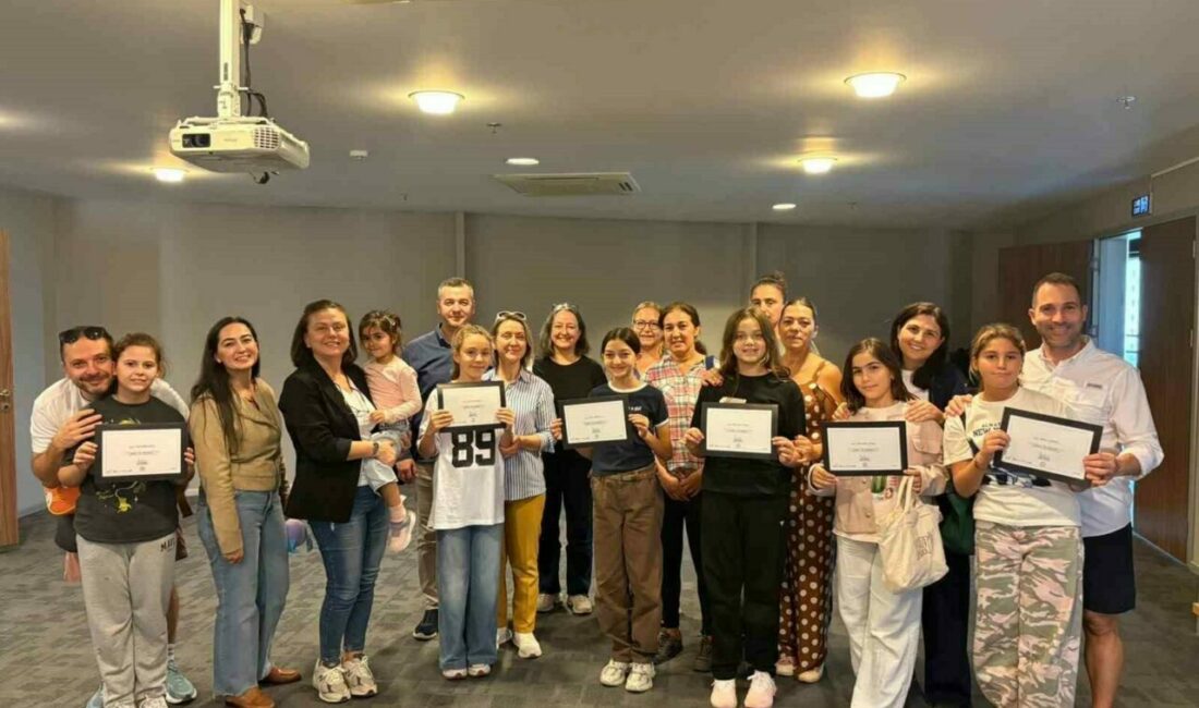 Nilüfer’de kız çocuklarına öz savunma atölyesi Nilüfer Belediyesi, düzenlediği öz savunma atölyesi ile kız çocuklarının kendi