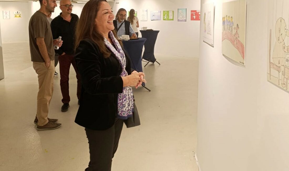 Nilüfer’deki sergide hayal gücü çizgilerle buluştu Nilüfer Belediyesi’nin ev sahipliğinde düzenlenen “Kuklalar-Kukla Tiyatrosu” Uluslararası Karikatür Sergisi,