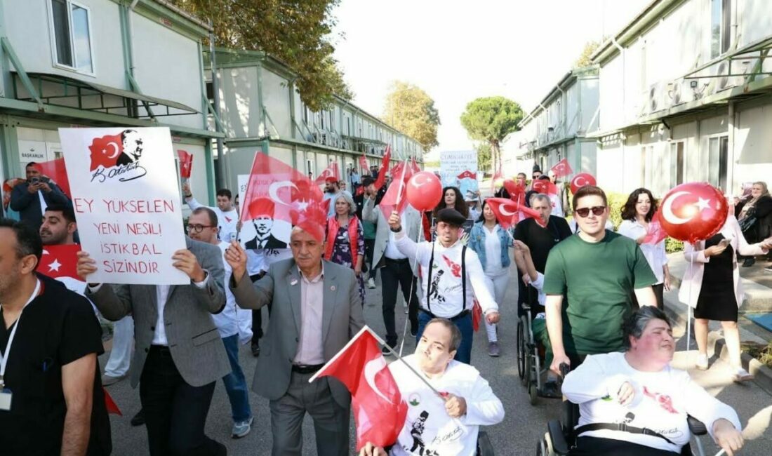 Osmangazi’de Cumhuriyet coşkusu engel tanımadı Osmangazi Belediyesi bünyesinde hizmet veren Engelliler Bakım Merkezi’nde (OBAM) eğitim