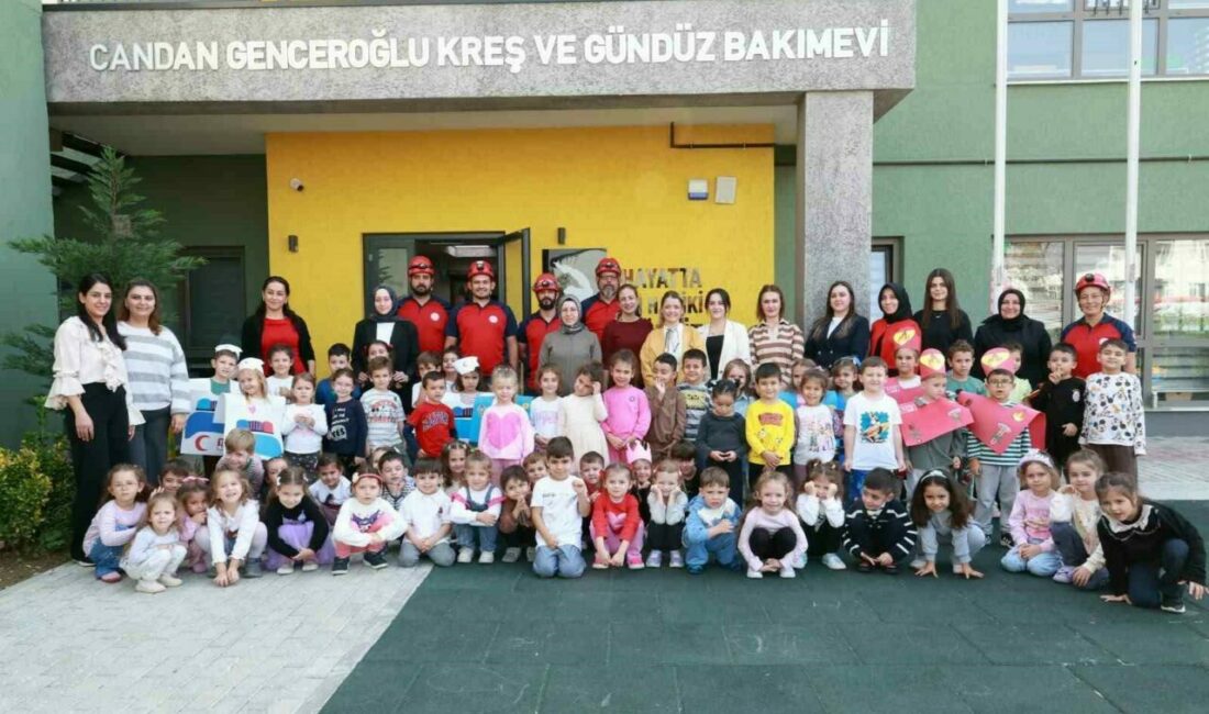 Osmangazi’de kreş öğrencileri afetlere karşı bilinçlendirildi Afetlere karşı hazırlıklı bir toplumun temelinin bilinçli nesillerle atılacağı anlayışıyla