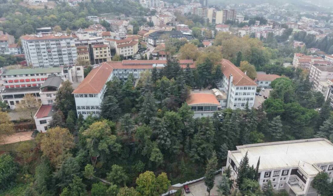 Şehit Yarbay İlker Çelikcan Hastanesi kapanıyor yerine “Esenlik Merkezi” geliyor Bursalılar arasında askeri hastane olarak bilinen Şehit İlker Çelikcan Fizik
