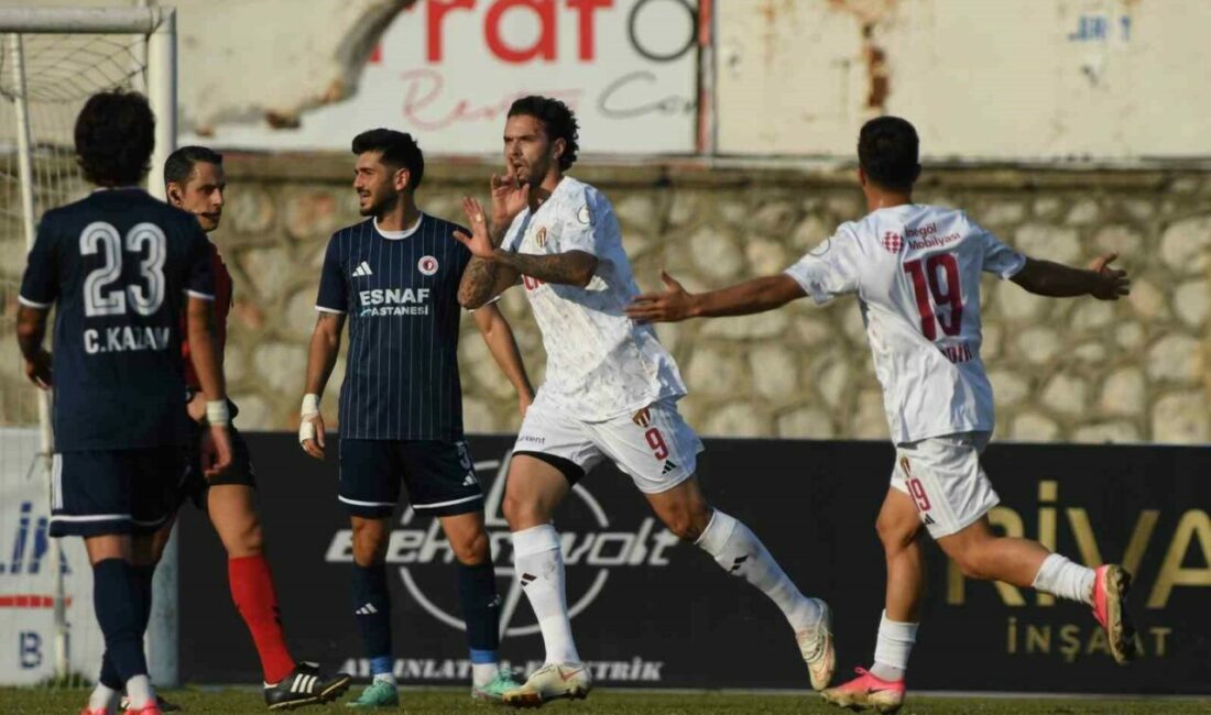 TFF 2. Lig: Sultan Su İnegölspor: 2 – Fethiyespor: 1 TFF 2. Lig’de Sultan Su İnegölspor, sahasında konuk ettiği Fethiyespor’u