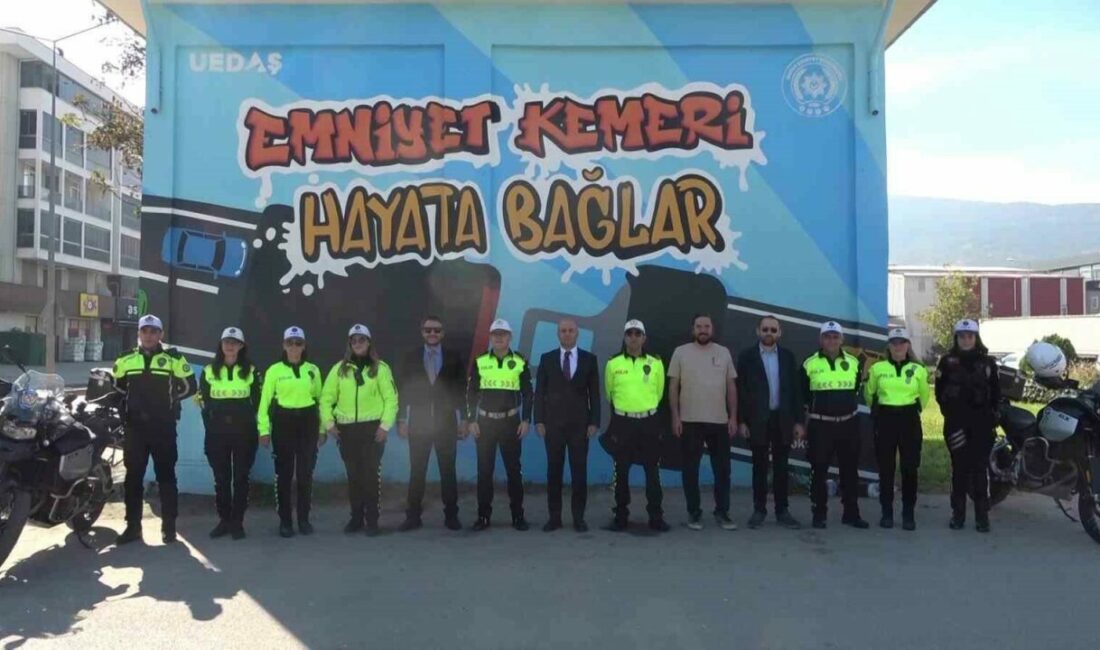 Trafolar emniyet kemeri için uyarıyor 2017 yılında hayata geçen ve sektöründe öncü olan “Trafolar Konuşuyor”