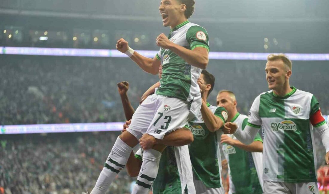 Trendyol 1. Lig: Bursaspor: 2 – Pendikspor: 0 Trendyol 1. Lig’de Bursaspor, sahasında karşılaştığı Pendikspor’u 2-0 mağlup etti.