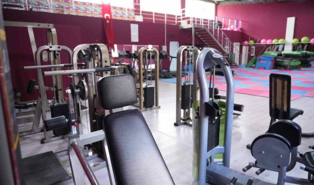 Yenişehir Belediyesi Kadın Spor Salonu hizmete açıldı Yenişehir Belediyesi Kadın Spor Salonu, gerçekleştirilen yenileme çalışmalarının ardından yenilenen